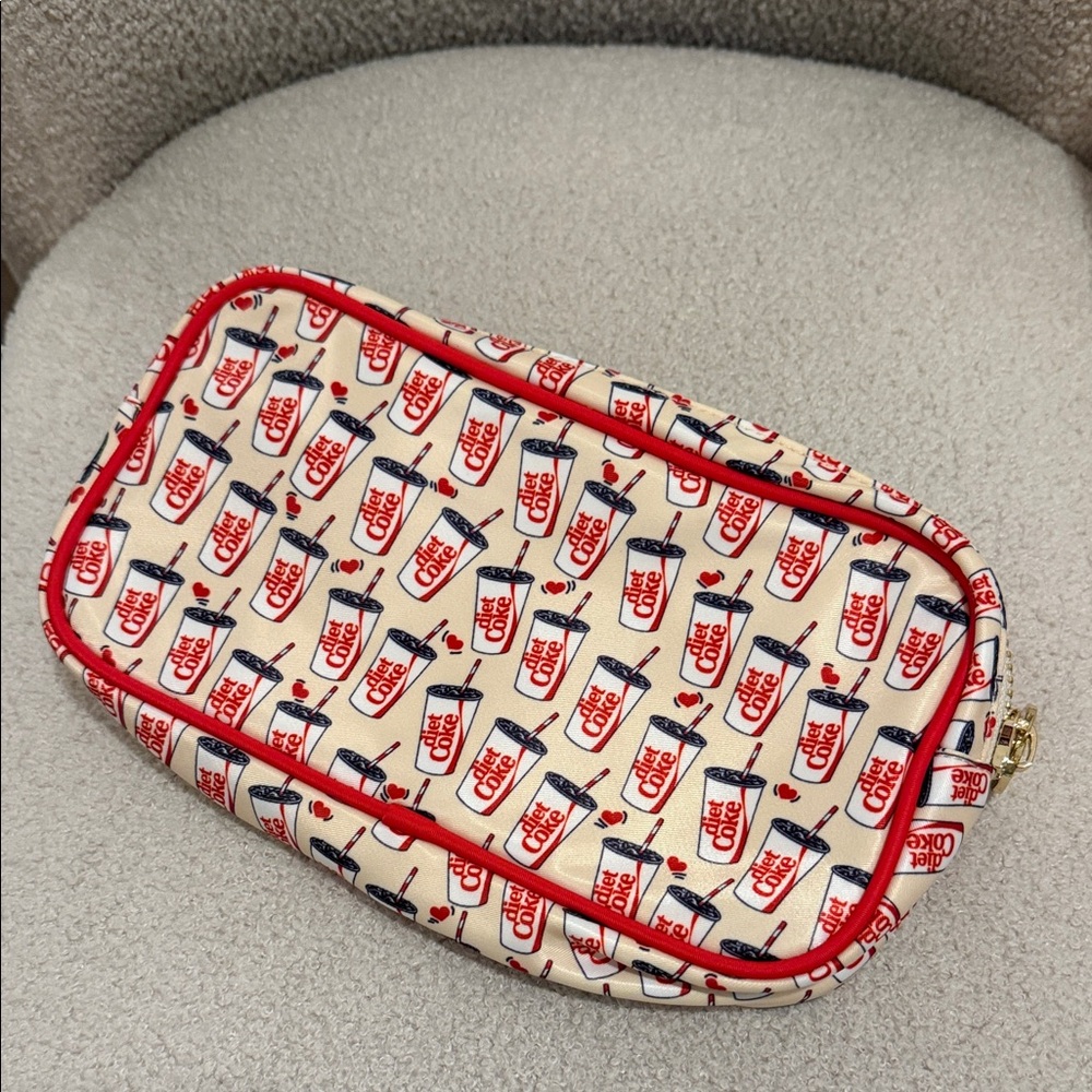 Diet Coke Stoney Clover Pouch